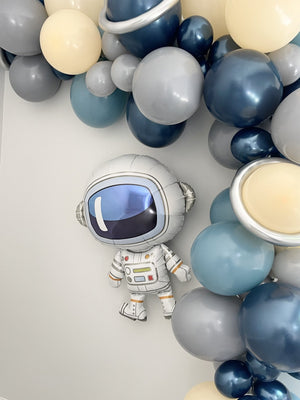 Astronaut & Stars Balloon Garland Kit - Pretty Collected