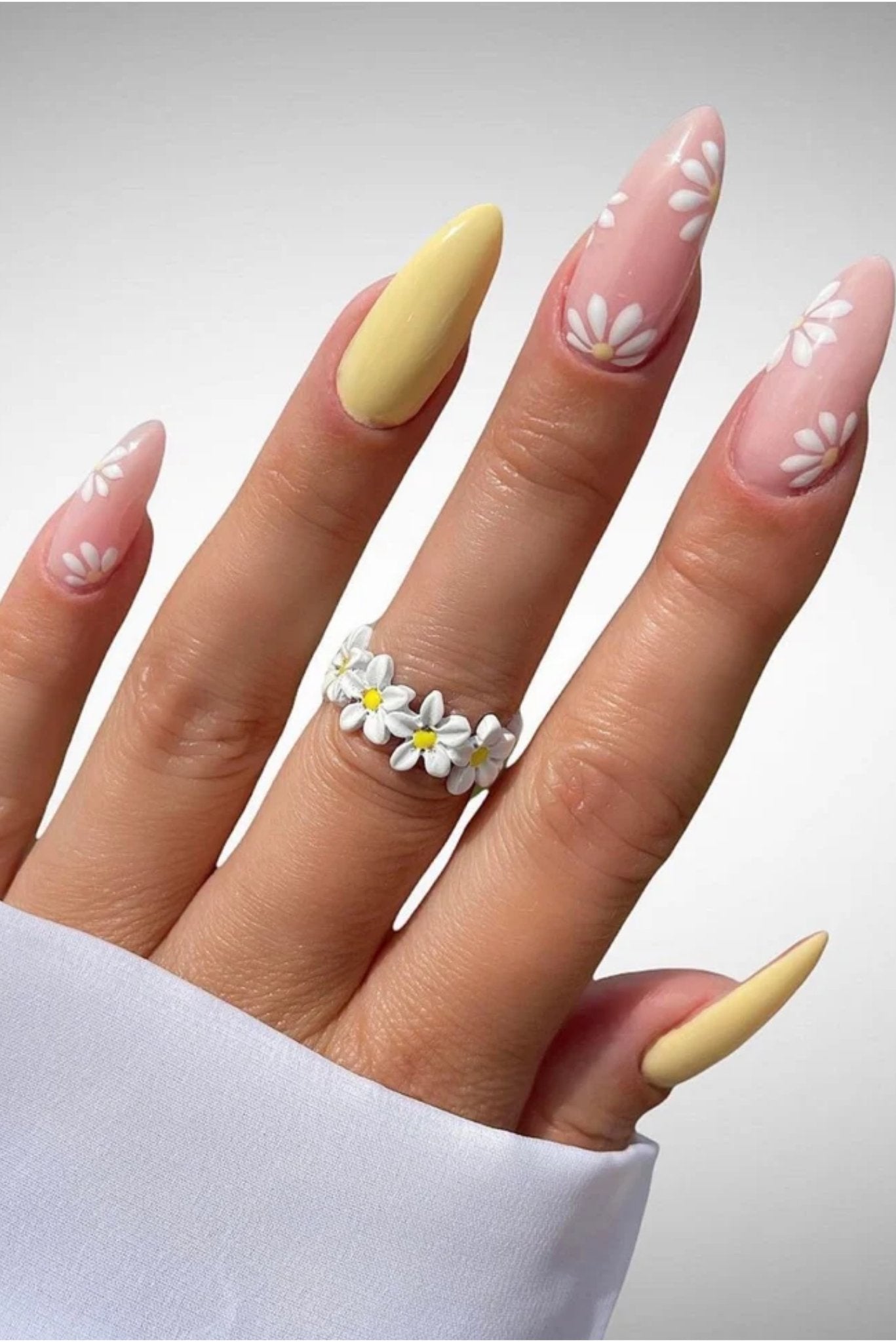 Summer Nails You'll Love - Pretty Collected