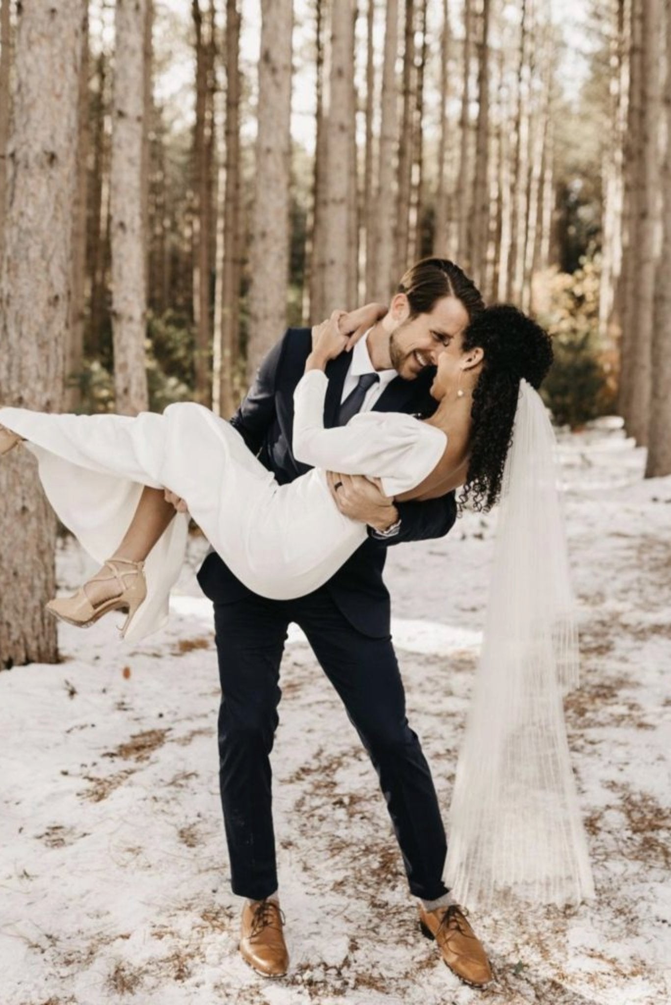 Winter Wedding Decor & Photo Ideas - Pretty Collected