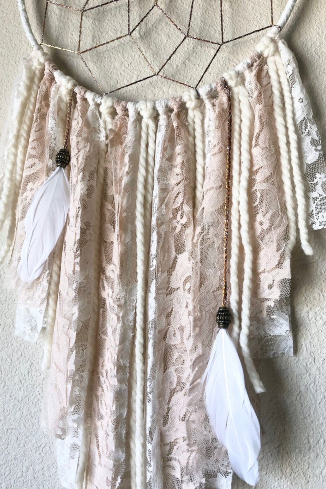 Make Your Own Dreamcatcher - Pretty Collected