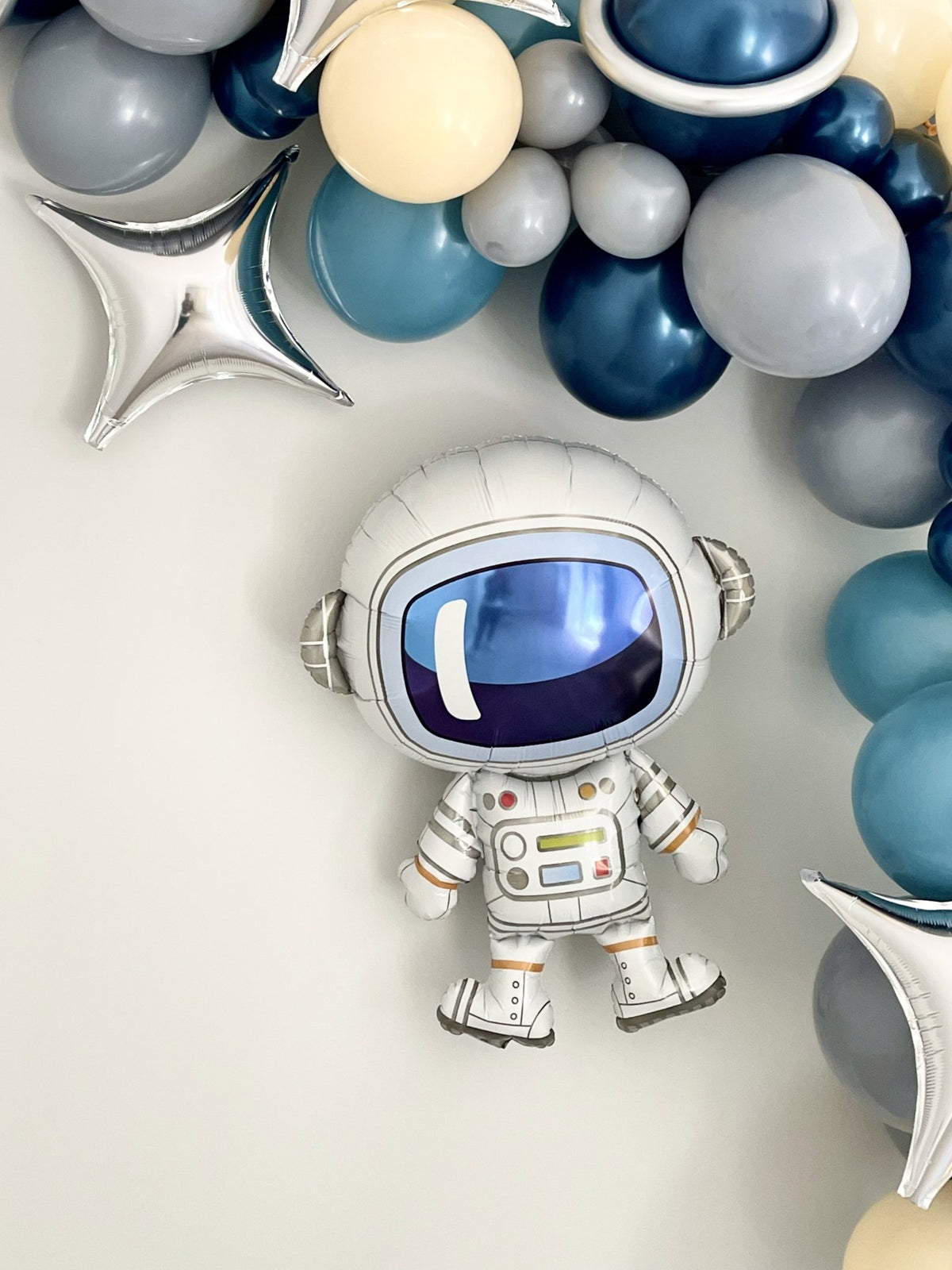 Astronaut & Stars Balloon Garland Kit - Pretty Collected