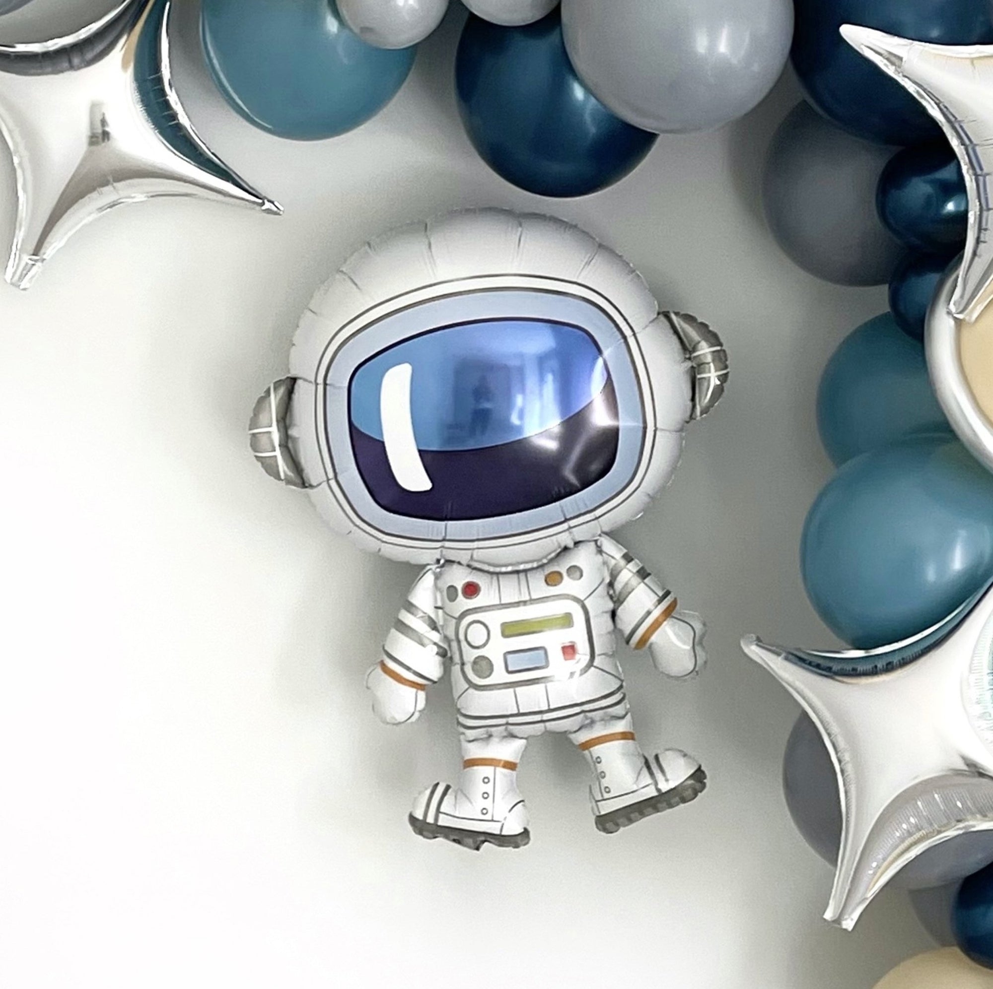 Astronaut Balloon - Pretty Collected
