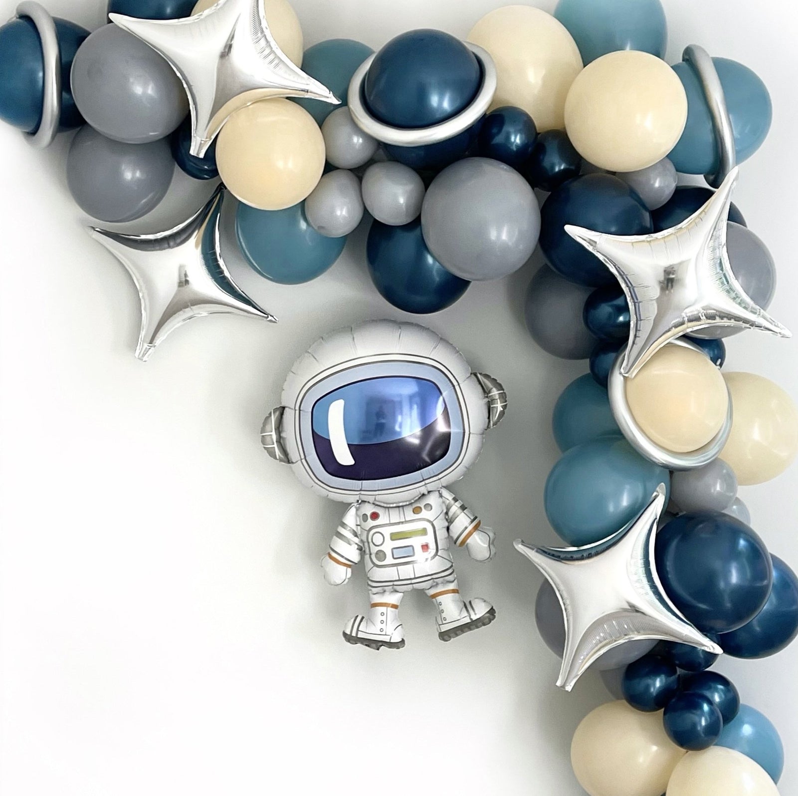 Astronaut & Stars Balloon Garland Kit - Pretty Collected