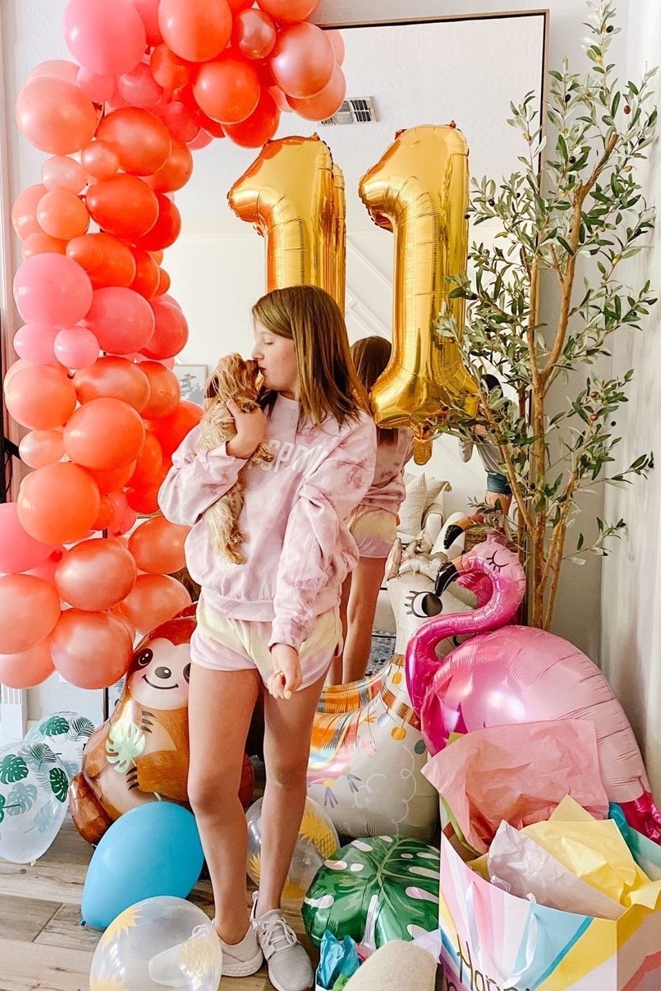 Flamingo Balloon Garland Kit - Pretty Collected