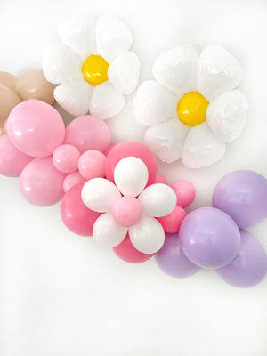 Daisy Balloon Garland Kit - Pretty Collected