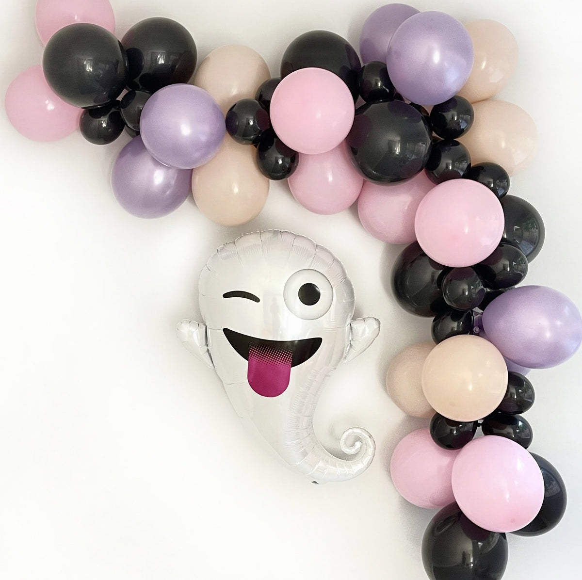 Ghost Balloon Garland Kit - Pretty Collected