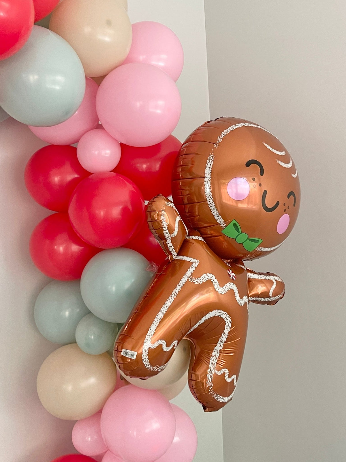 Gingerbread Man Balloon - Pretty Collected