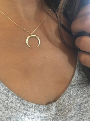 Cassie Gold Crescent Moon Necklace - Pretty Collected
