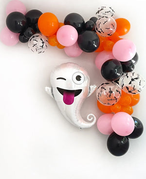 Ghost & Bats Balloon Garland Kit - Pretty Collected