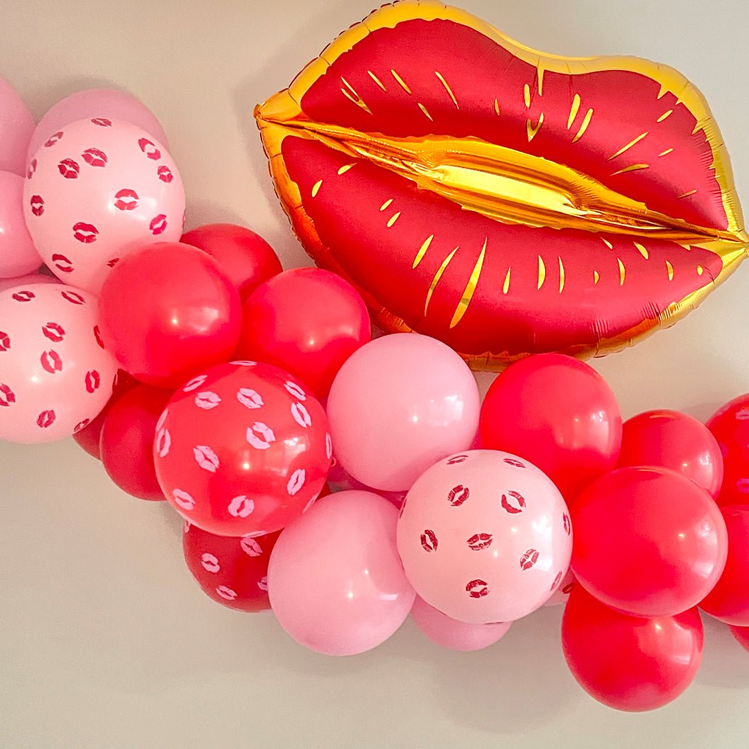 Kisses Balloon Garland Kit - Pretty Collected